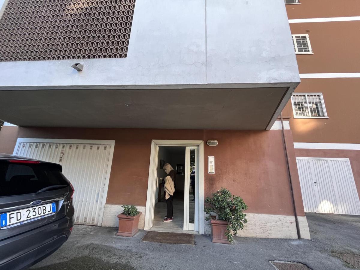 Ferienwohnung Monolocale A Mostacciano Rom Exterior foto
