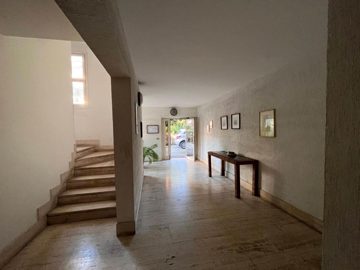 Ferienwohnung Monolocale A Mostacciano Rom Exterior foto