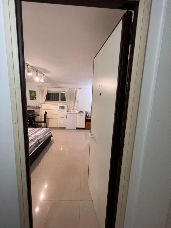 Ferienwohnung Monolocale A Mostacciano Rom Exterior foto