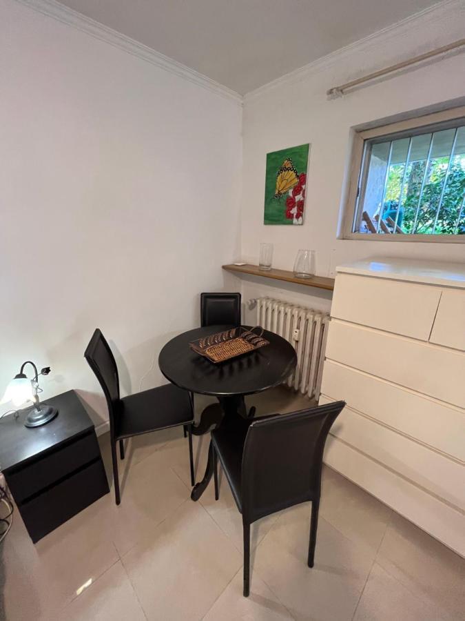 Ferienwohnung Monolocale A Mostacciano Rom Exterior foto
